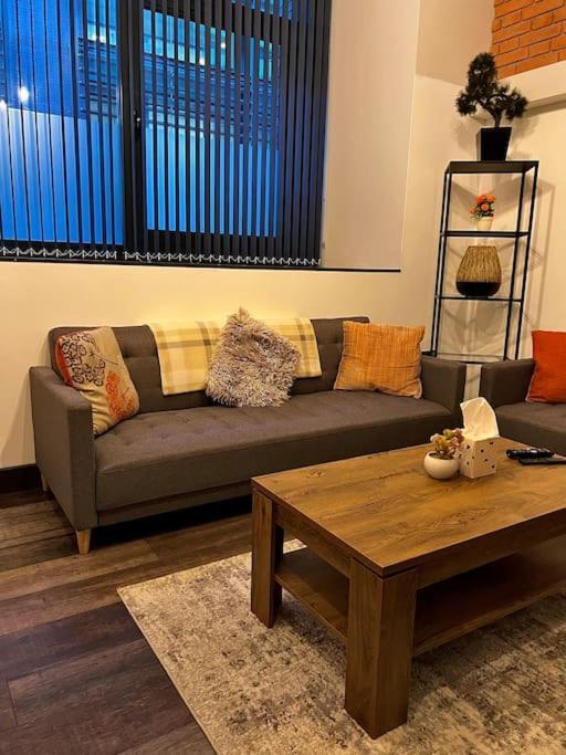 Cityzenretreat - Mezzanine Apartment Sleeps 4 Sheffield City Centre Buitenkant foto